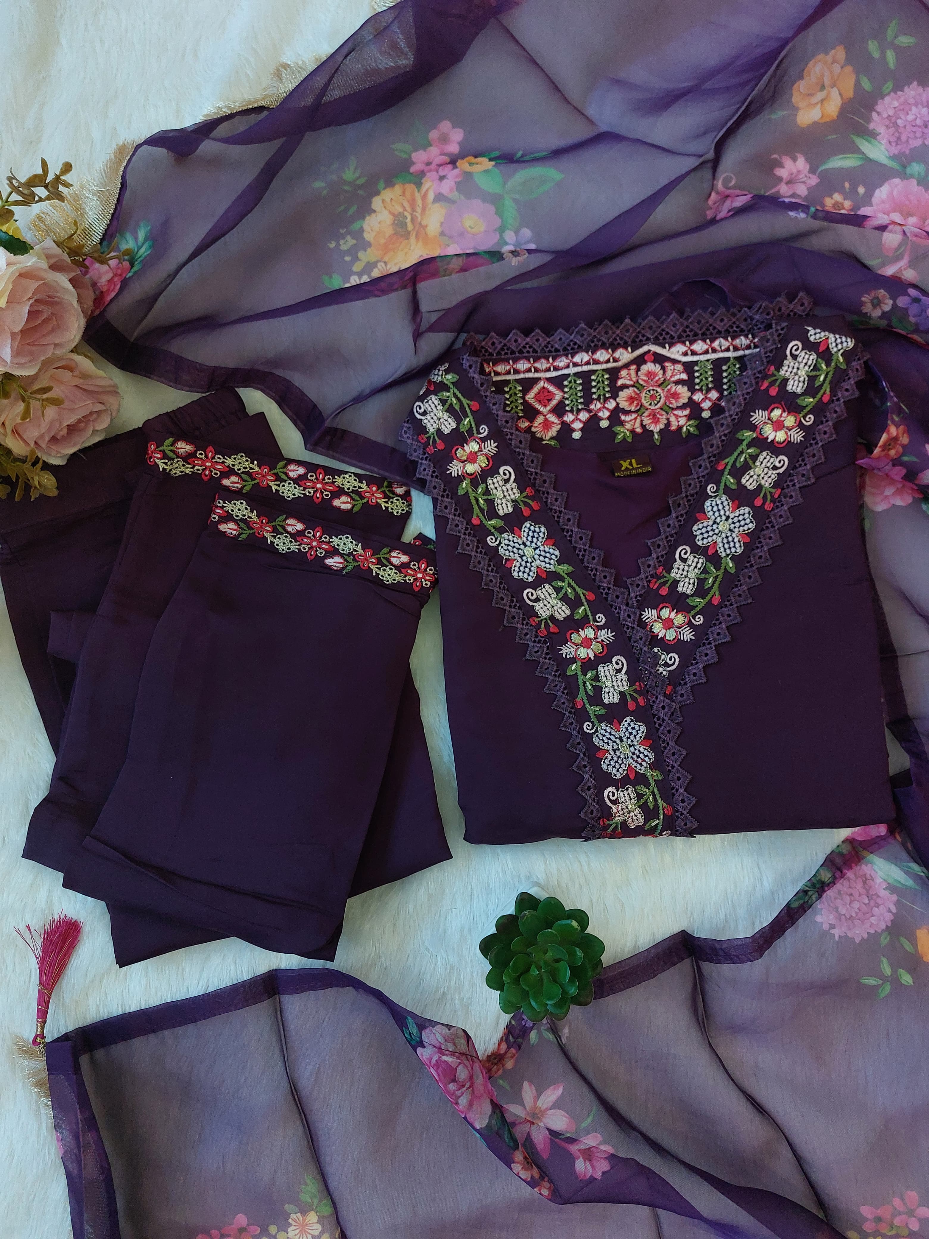Stylo present new embrodairy work on nack 3 piece set