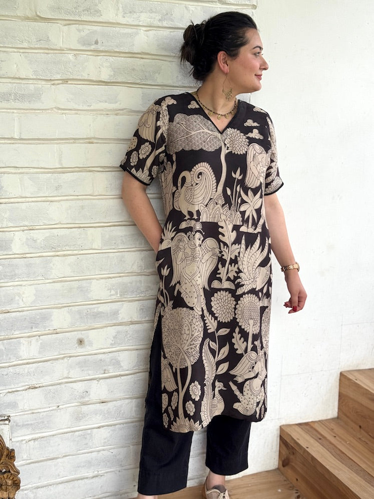 Classic Kalamkari-Pattern Kurti