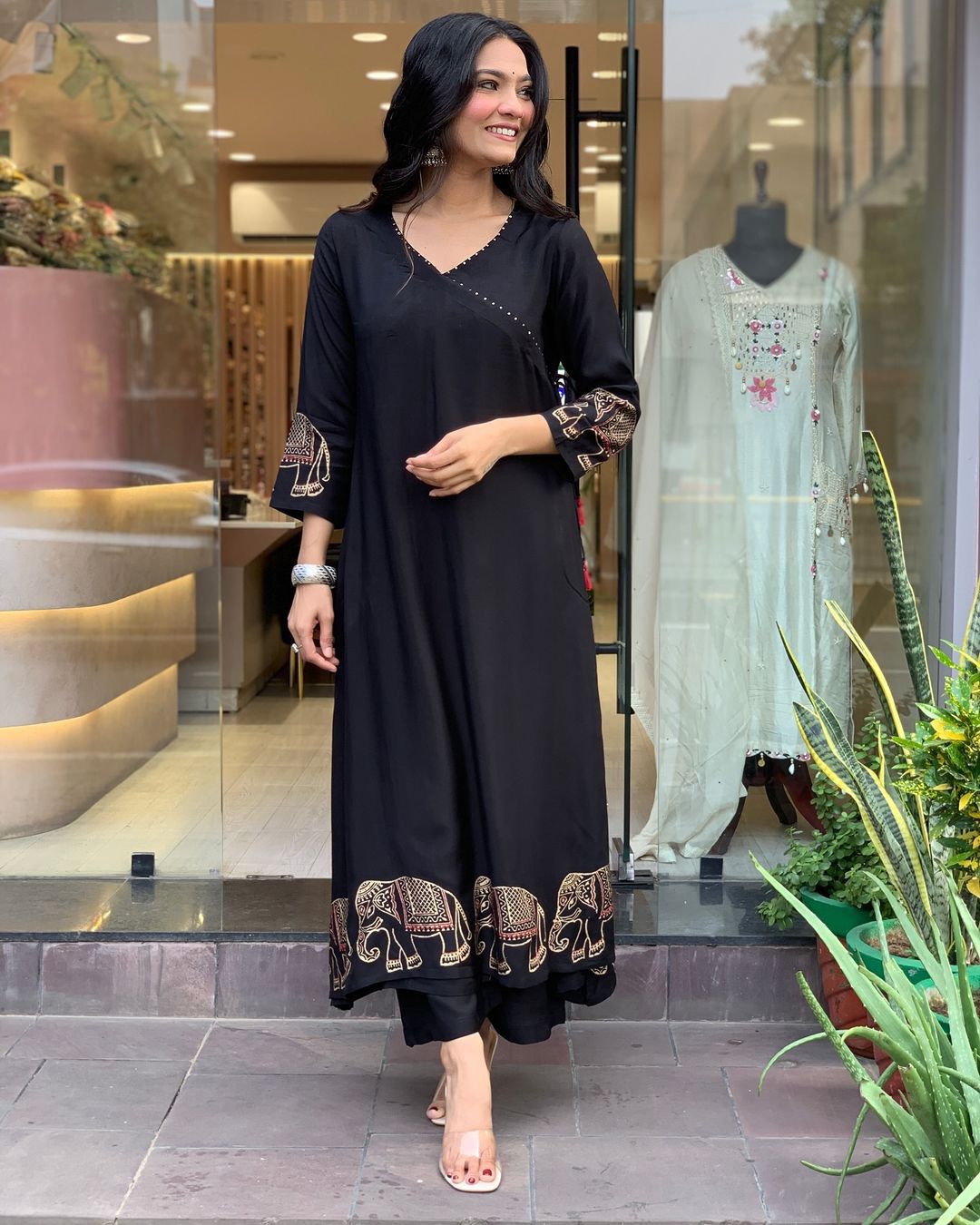 Stylo Present Black Elephant Heavy Suit Set