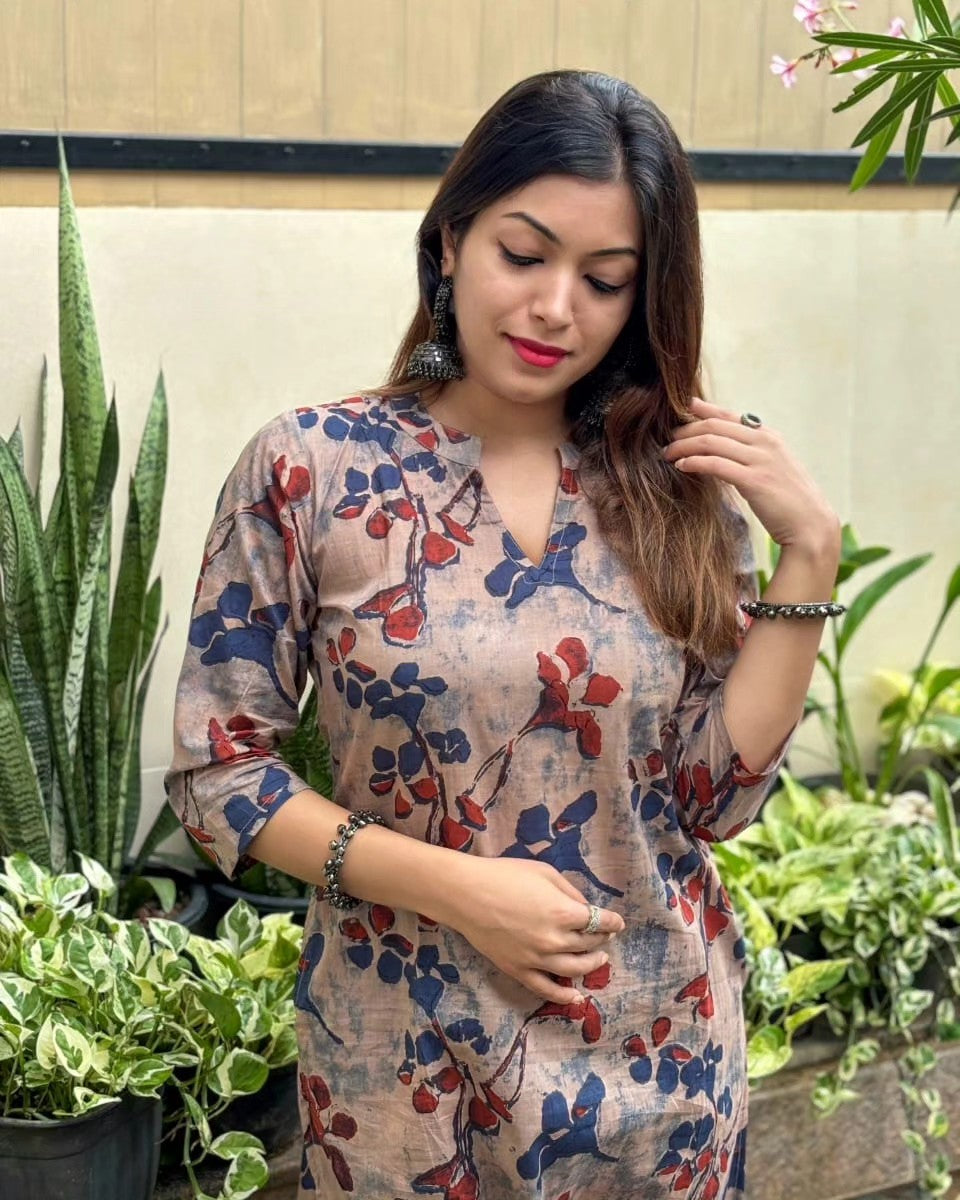 Zarevyn Floral Artistry Kurta Pant Set