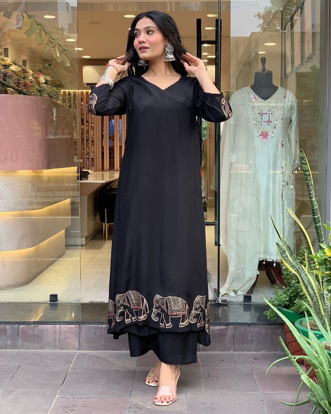 Stylo Present Black Elephant Heavy Suit Set