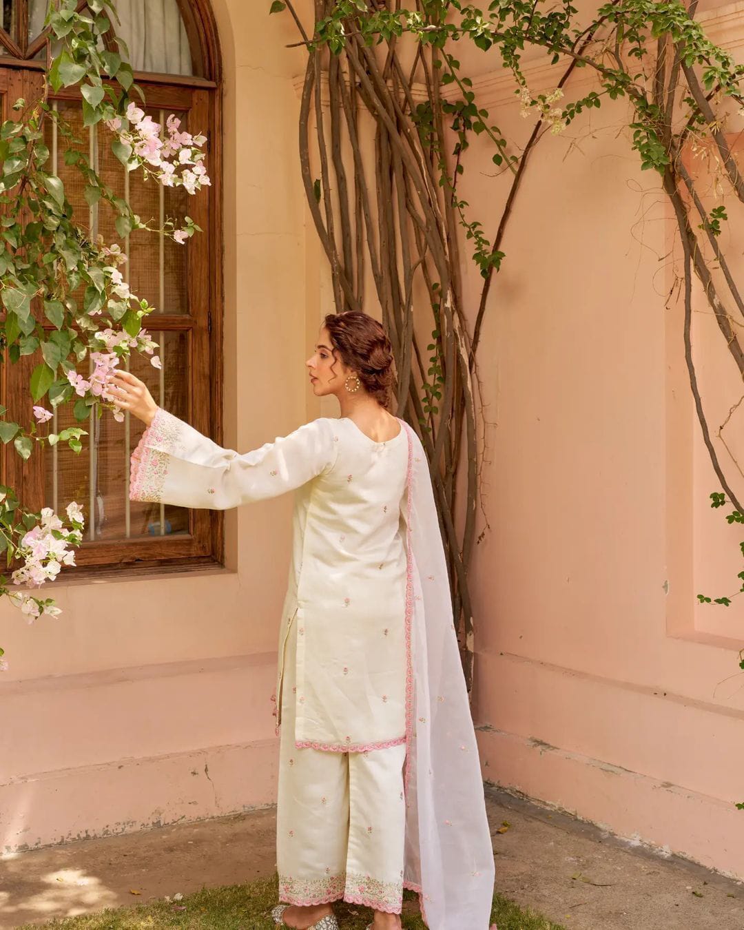 White bul bul suit set