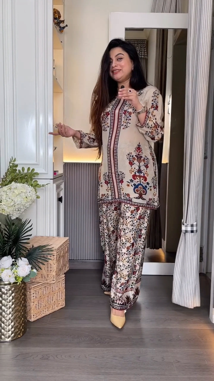 Luxurious Printed Cord-Set
