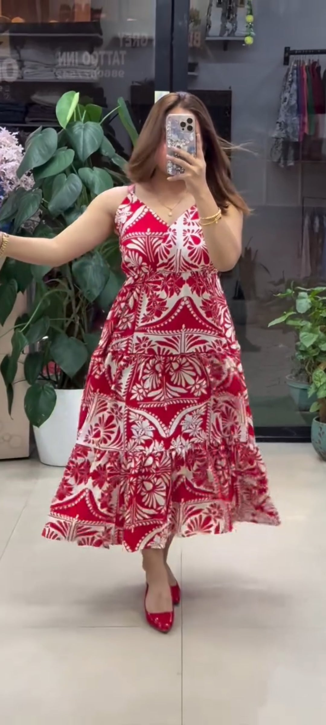 Stylo Present Gown